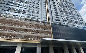 Glam Residences - Besides To Gma & Mrt Kamuning
